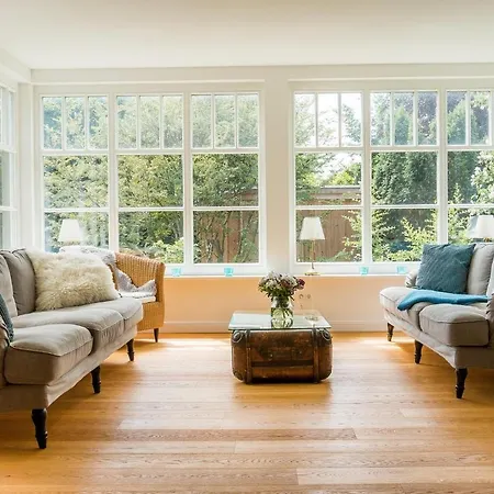 Nyaraló Atelierhaus 